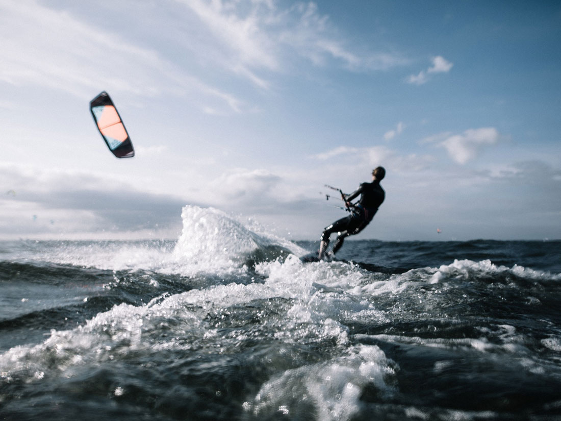 Kitesurfen lernen an der Ostsee: FÃ¼r Adrenalin-Junkies
