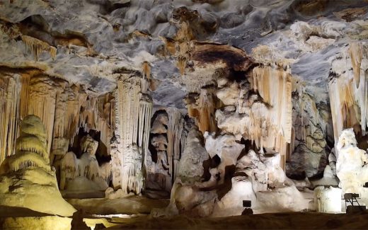 Cango Caves in SÃ¼dafrika: Eine gigantische TropfsteinhÃ¶hle