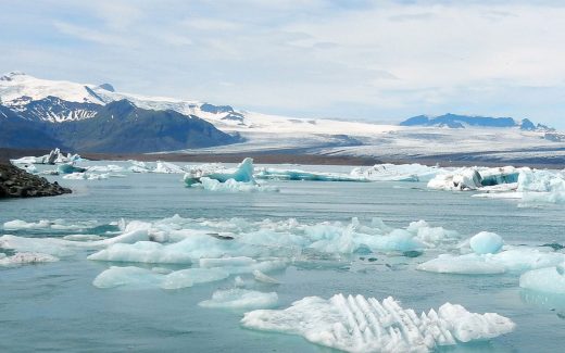 Gletscherlagune JÃ¶kulsÃ¡rlÃ³n: Atemberaubende SchÃ¶nheit