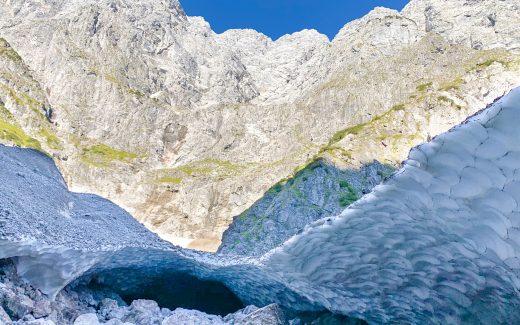 Eiskapelle am KÃ¶nigssee: Eine arktische SchneehÃ¶hle