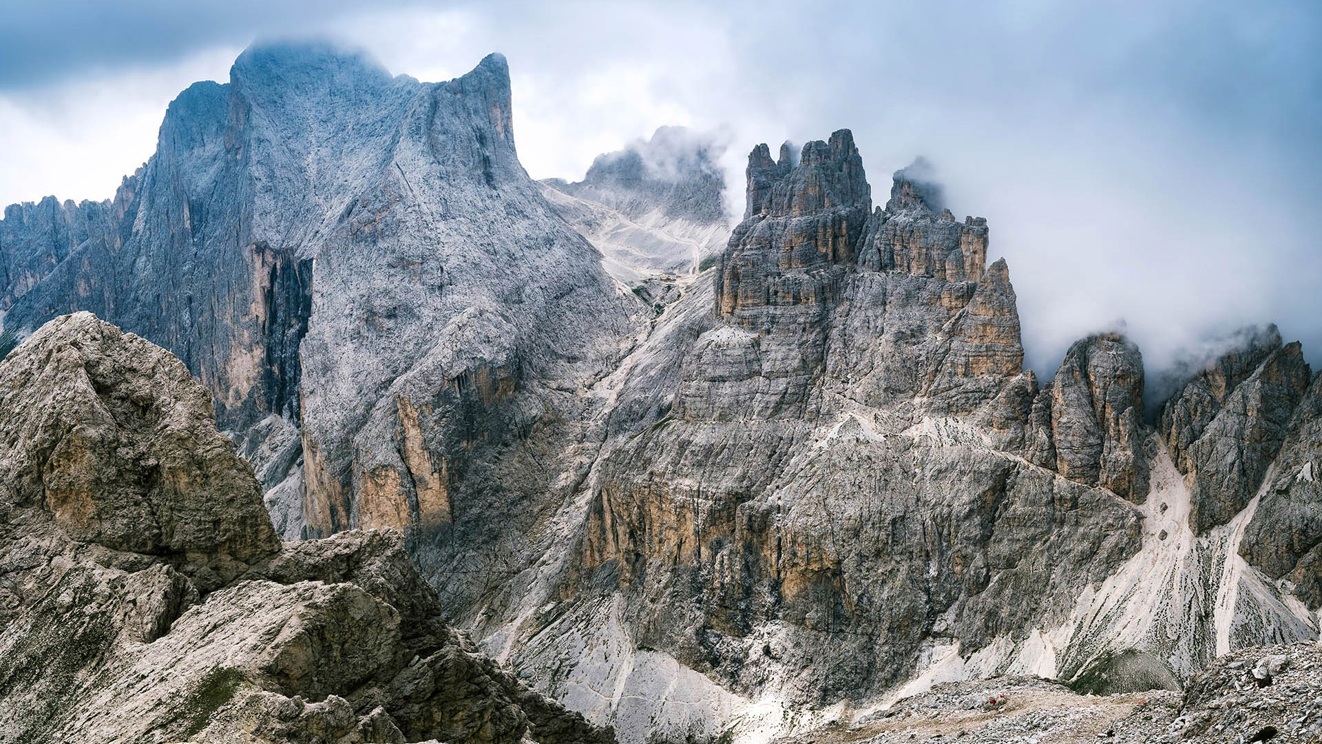 Wandern im Rosengarten in SÃ¼dtirol: Imposante FelswÃ¤nde