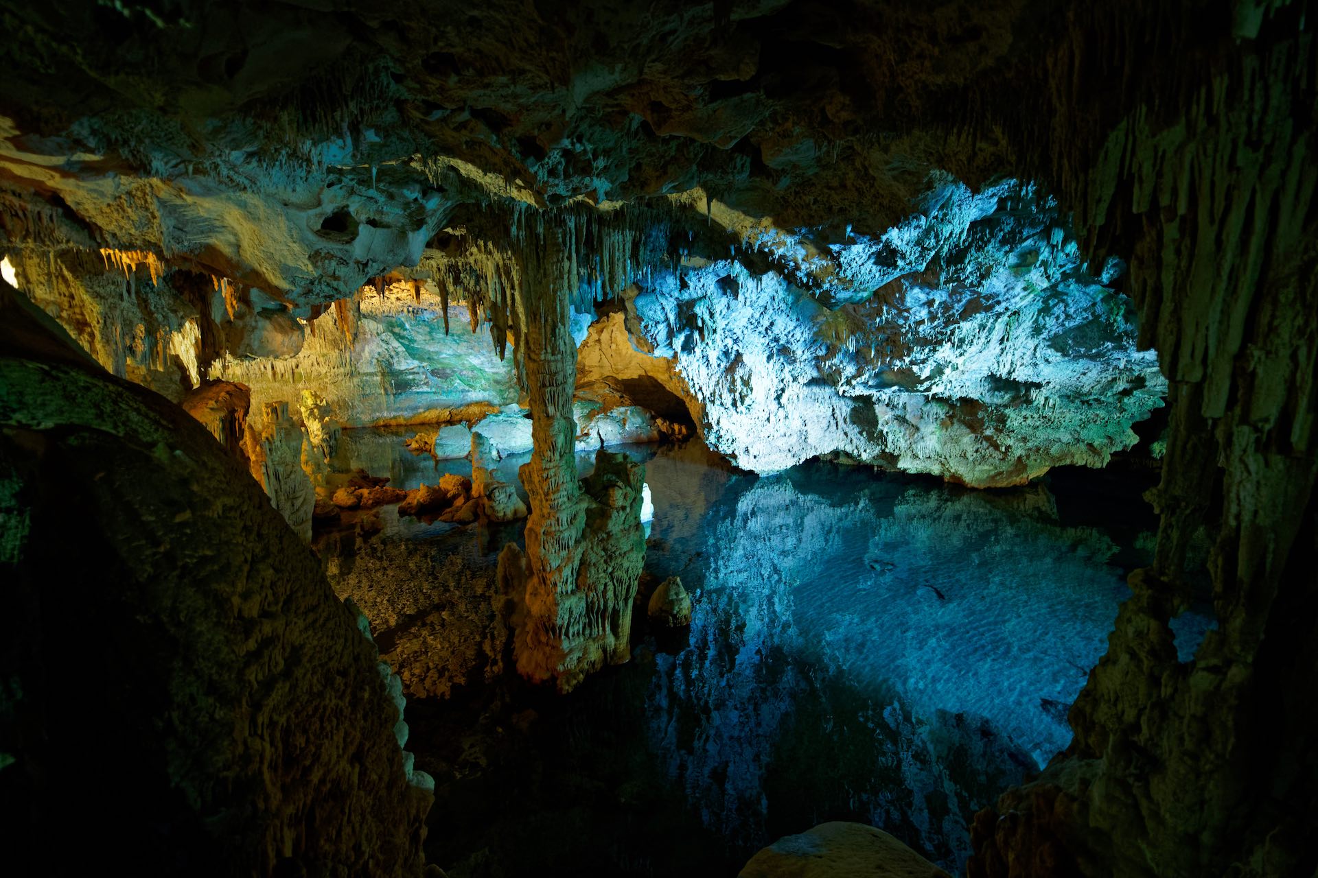 Neptungrotte: Tropfsteinâ€“Wunderwelt auf Sardinien