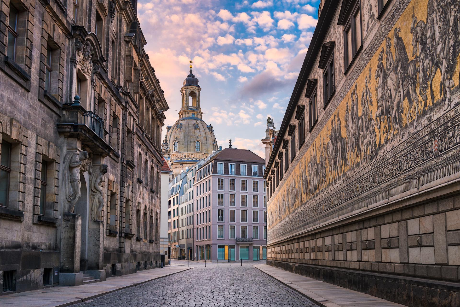 FÃ¼rstenzug Dresden: Meisterwerk aus MeiÃŸner Porzellan